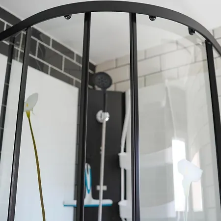 Matolo, Grand à 150m De La Appartement