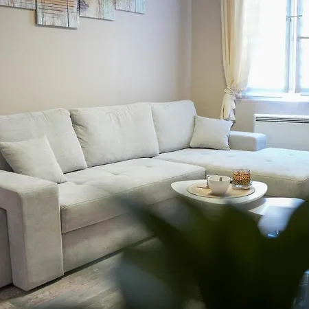 Apartment Matolo, Grand A 150m De La *